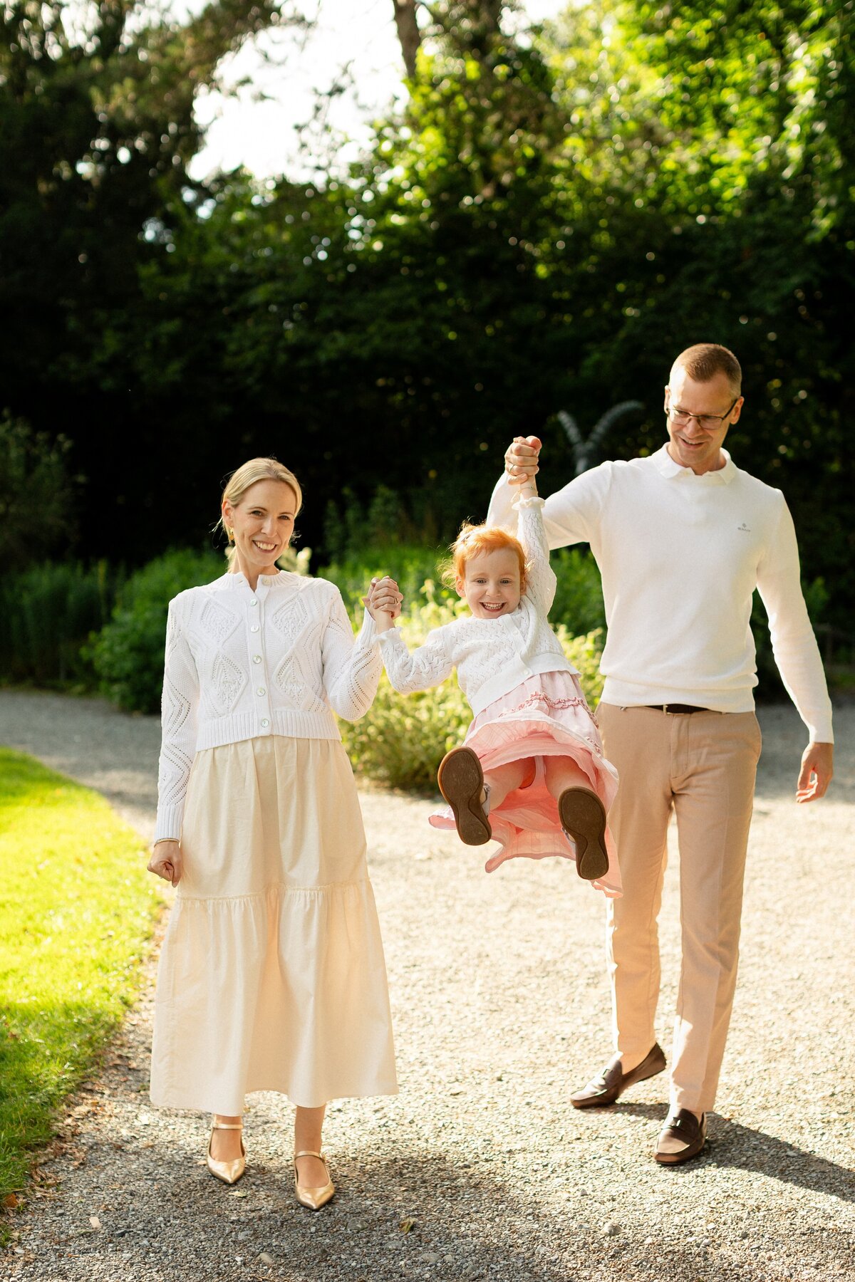 Familienfotos-Familienshooting-Familienfotograf-Zuerich-Park-im-Grünen-2025-145-1O3A0793