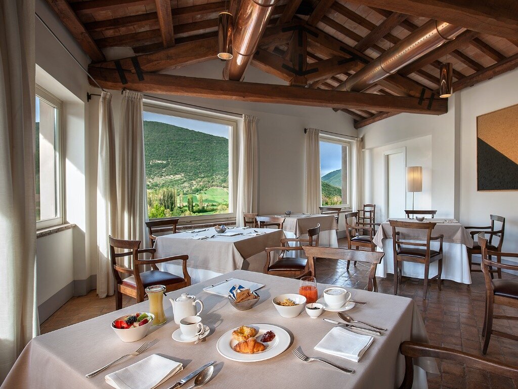 Waterstone - Palazzo Seneca- Norcia - Luxury Boutique Hotel - Breakfast room