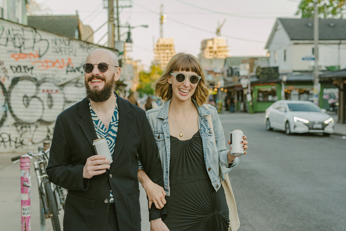 toronto-city-elopement-kensington-market-freespirited-romantic-fun-authentic-wedding-photography-2684