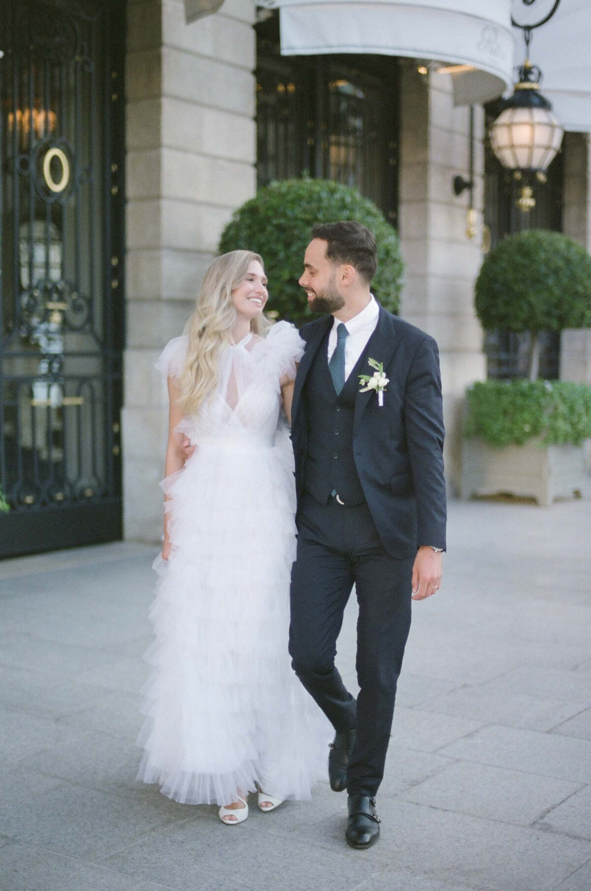 Anna_Grinets_Photography_Paris_Wedding_Photographer_Ritz_Paris_Eiffel_Tower_Destination_Wedding_00045