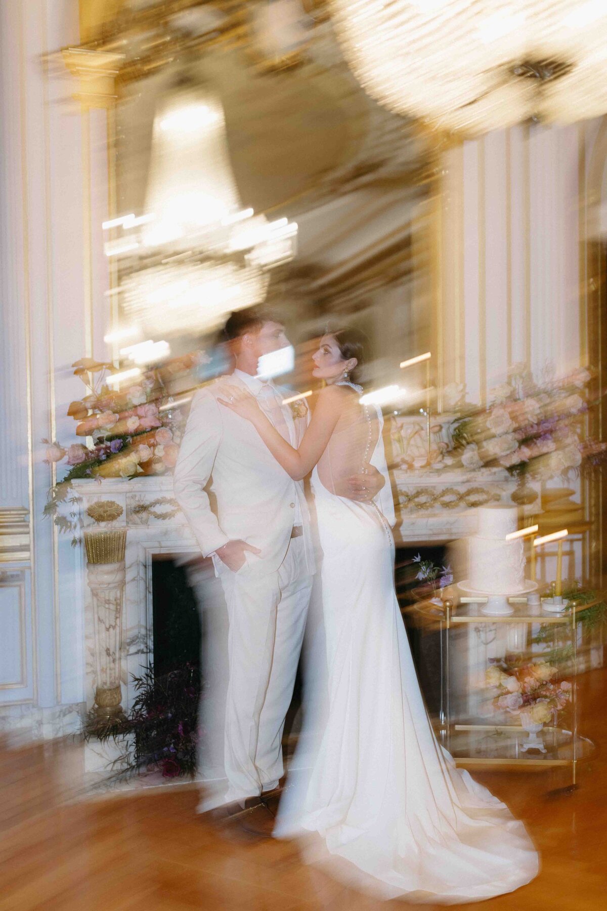 dramatic-blurry-wedding-photo