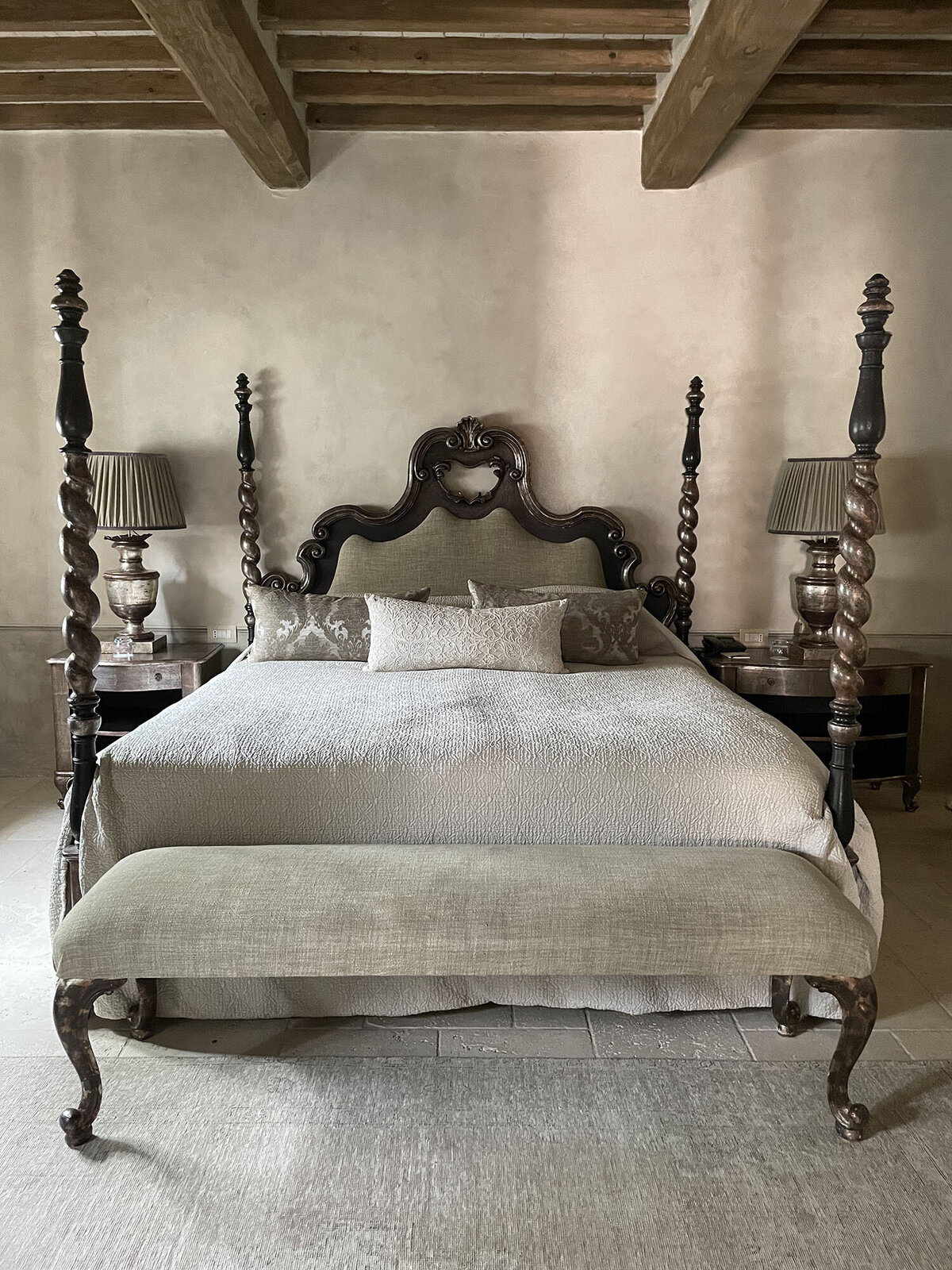 Borgo-Santo-Pietro-Willow-and-Oak-Events-BTS-23