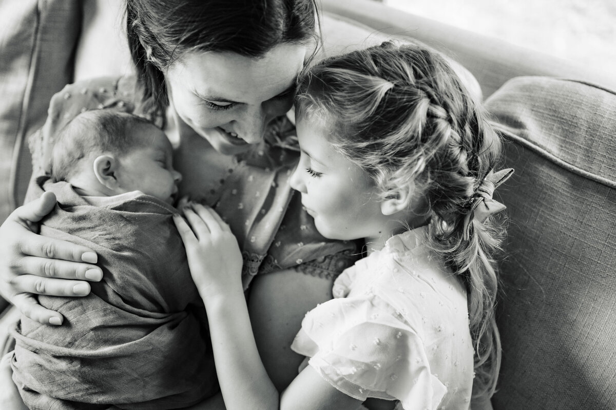 Daughter Mom Baby Photo Portrait Ideas for siblings