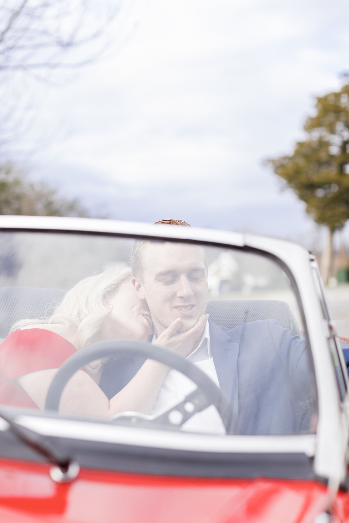 Vintage-Car-Engagement-Photos-DC-Maryland-Silver-Orchard-Creative_0018