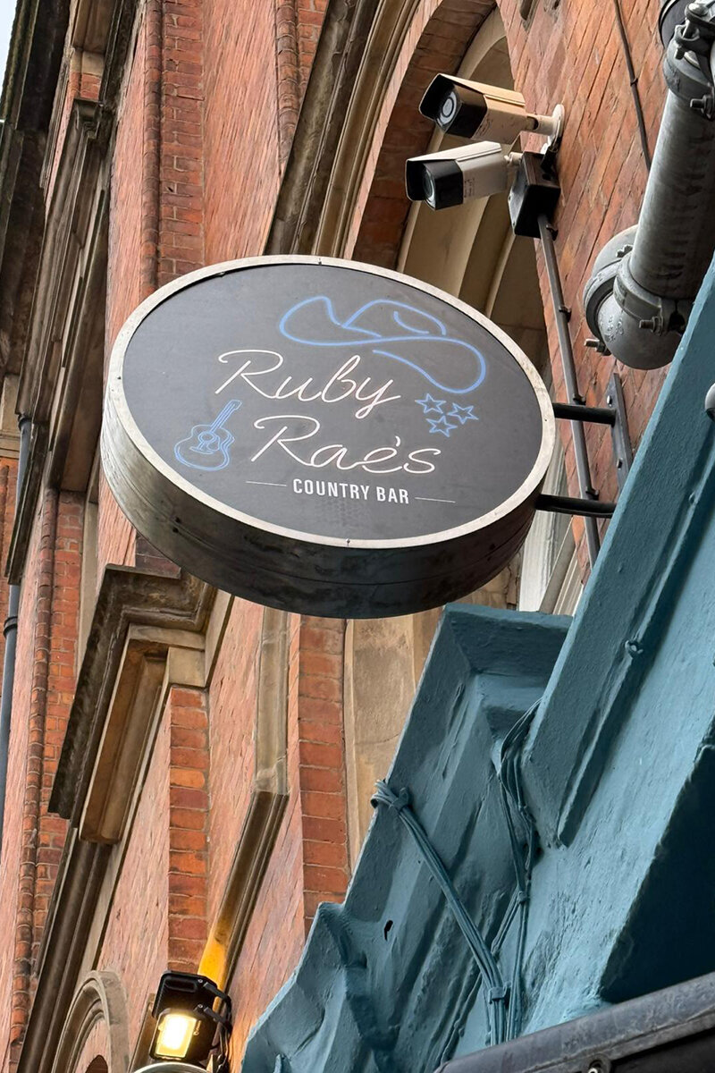 ellis-signs-projecting-sign-ruby-raes-newcastle