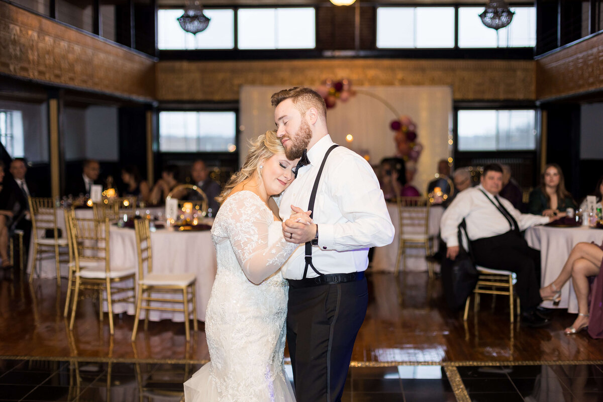 Bride and groom first dance at  The Gatsby in Shelbyville,KY