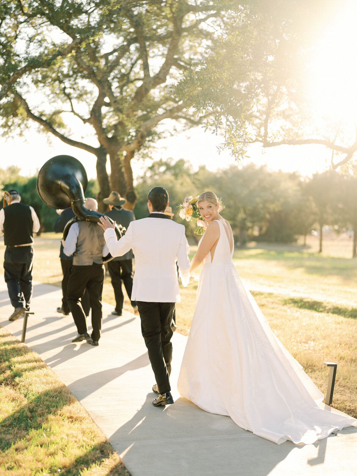 Paige-Vaughn_Springtime-Wedding-at-The-Arlo-146