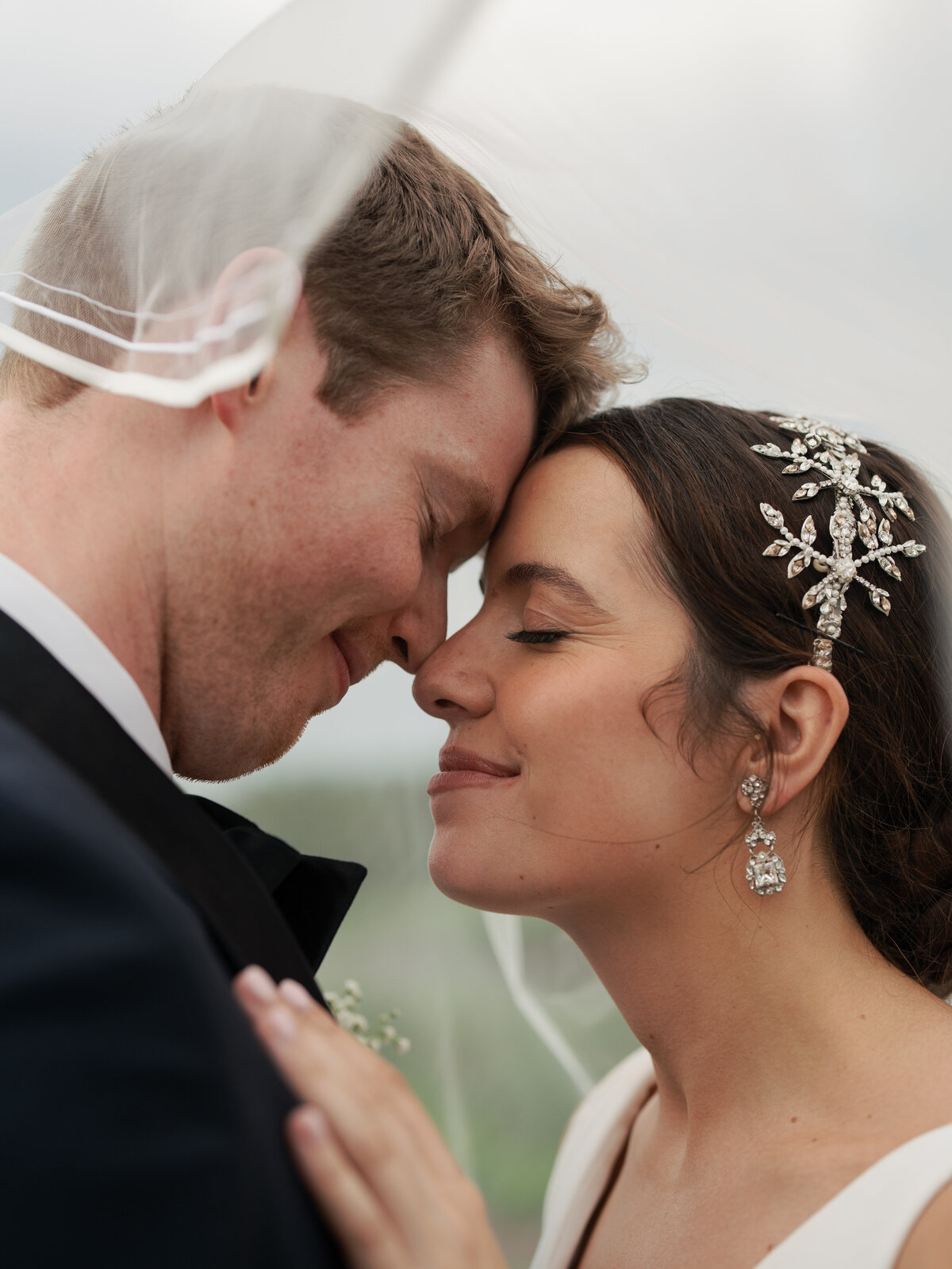 Early-Mountain-Vineyard-Wedding-by-Kiyah-C-Photography-Emma-Rye-702