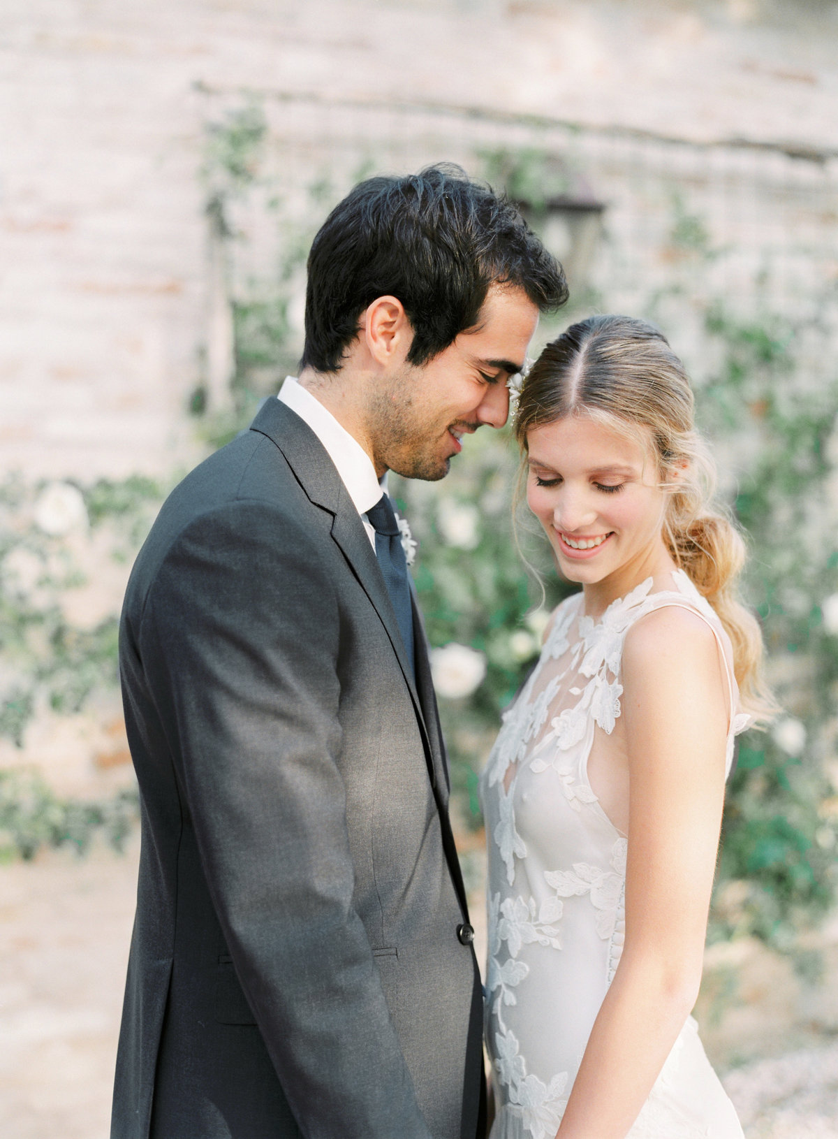 RominaSchischkePhotography-IntimateElopementUrbinoImage00139