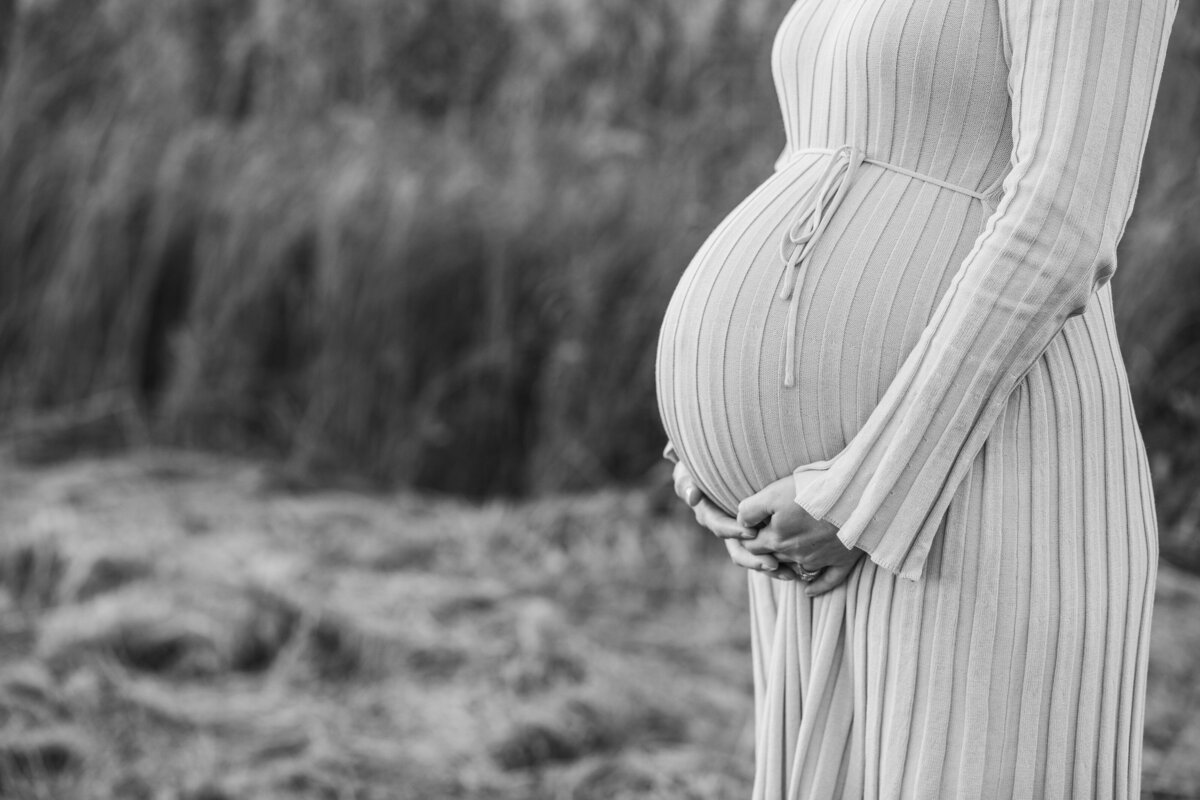 outdoor maternity photo in black and white simple and natural