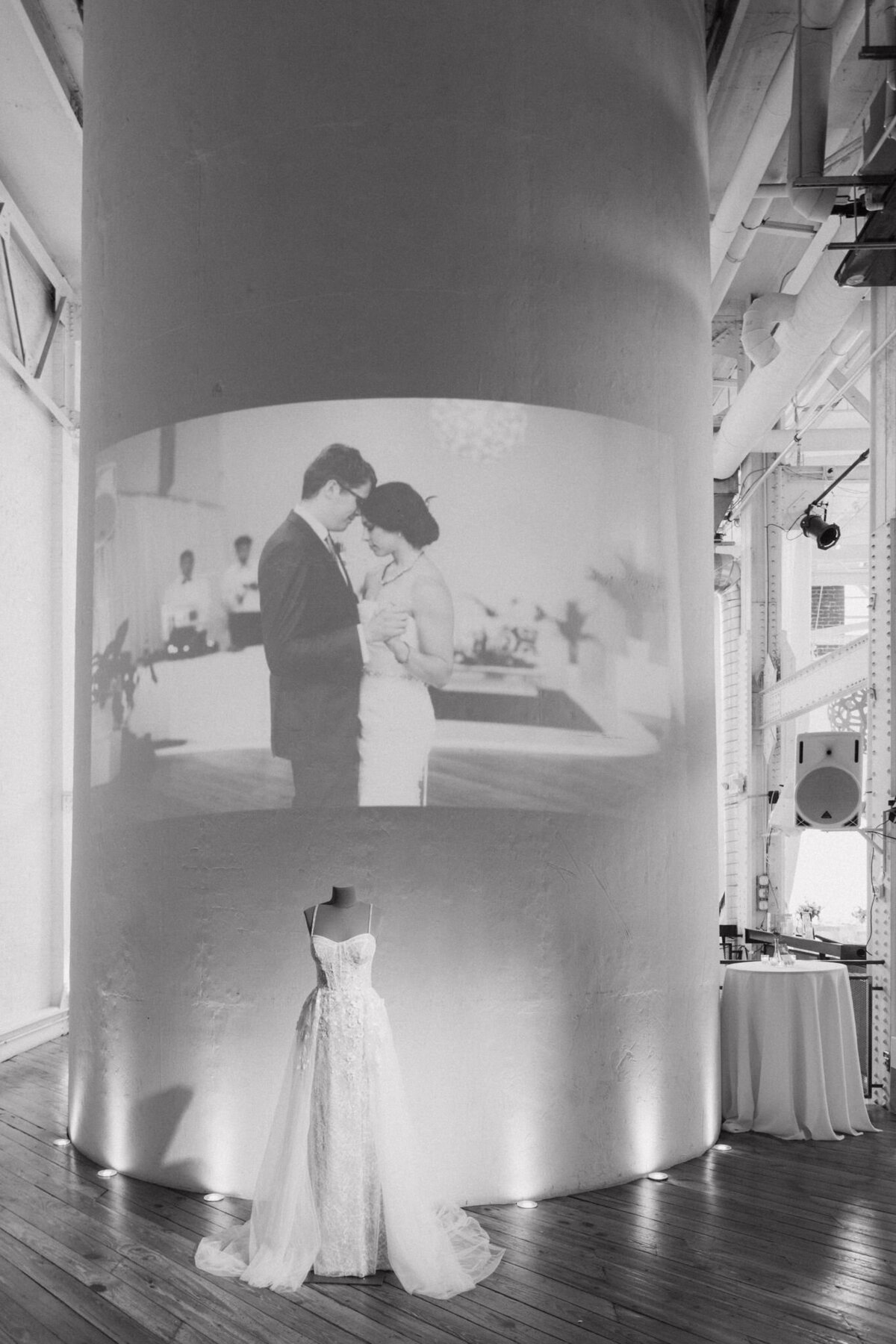 old-city-wedding-stroll-2022-18