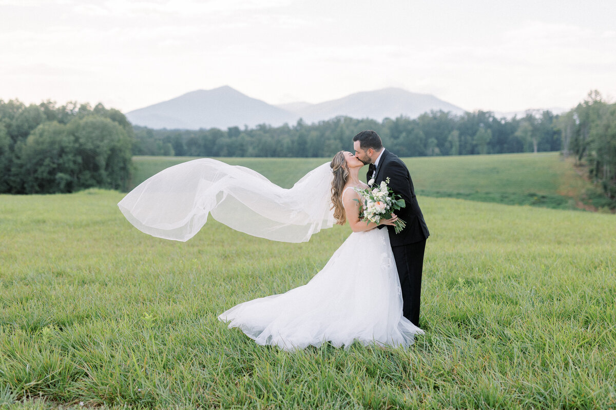 BRIDE AND GROOM-63 (1)
