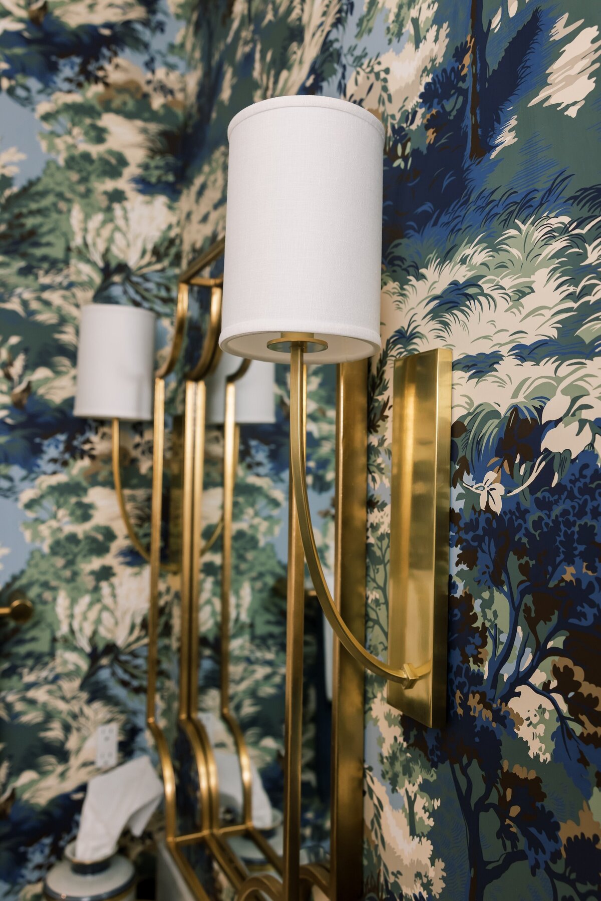 EmilyInteriorDesign-NavyBluePowderRoom_Photos_0025