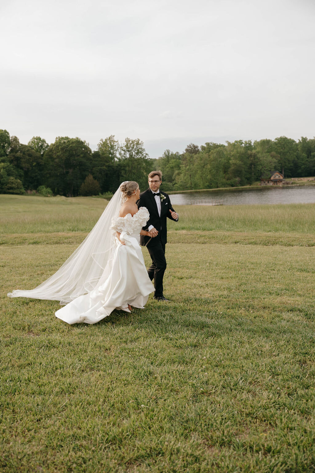 Emily-Hayter-Georgia-Wedding-Photography-Bride-and-Groom4552