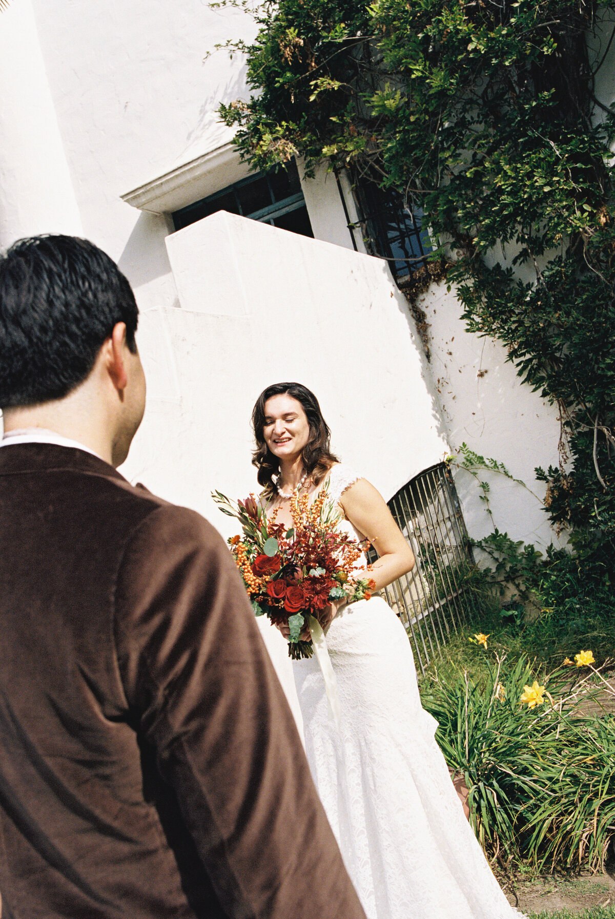 santa-barbara-court-house-intimate-wedding-olive-and-oath-38