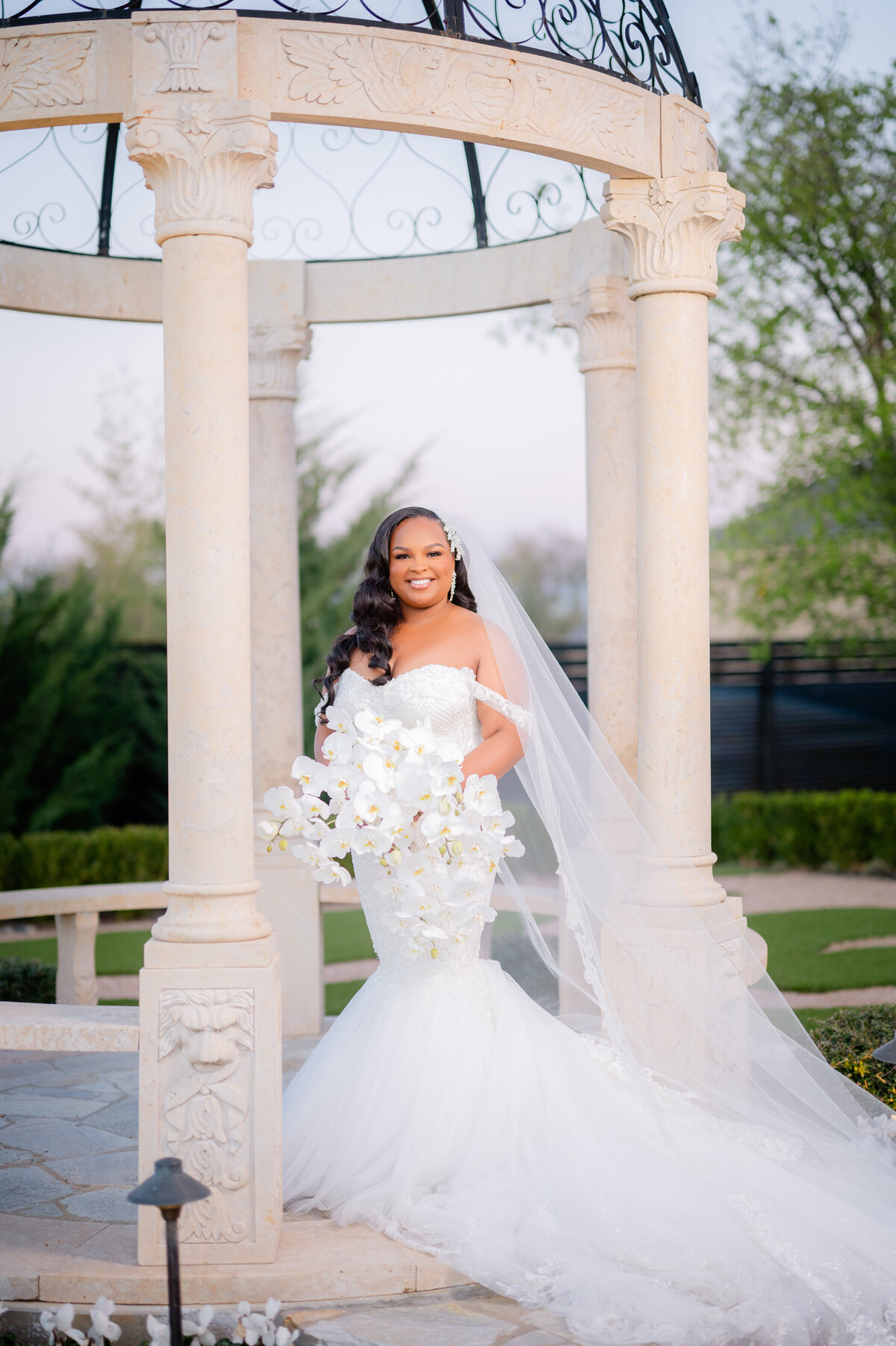 Wedding at Knotting Hill Place in Little Elm, Texas - 54