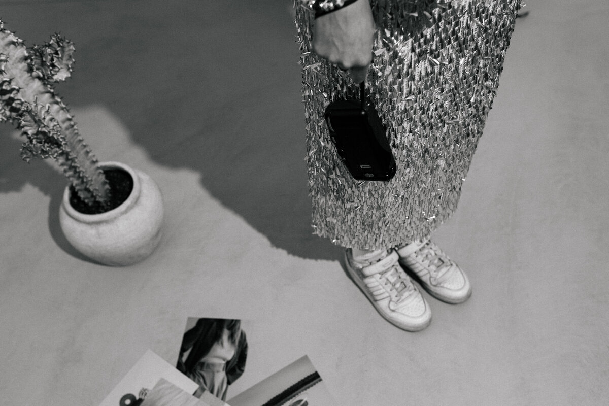 kaboompics_flash-photography-aesthetic-in-creative-workspace-and-modern-lifestyle-moments-39803