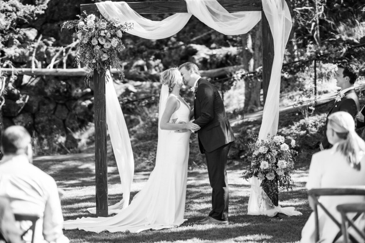 romantic ceremony arch