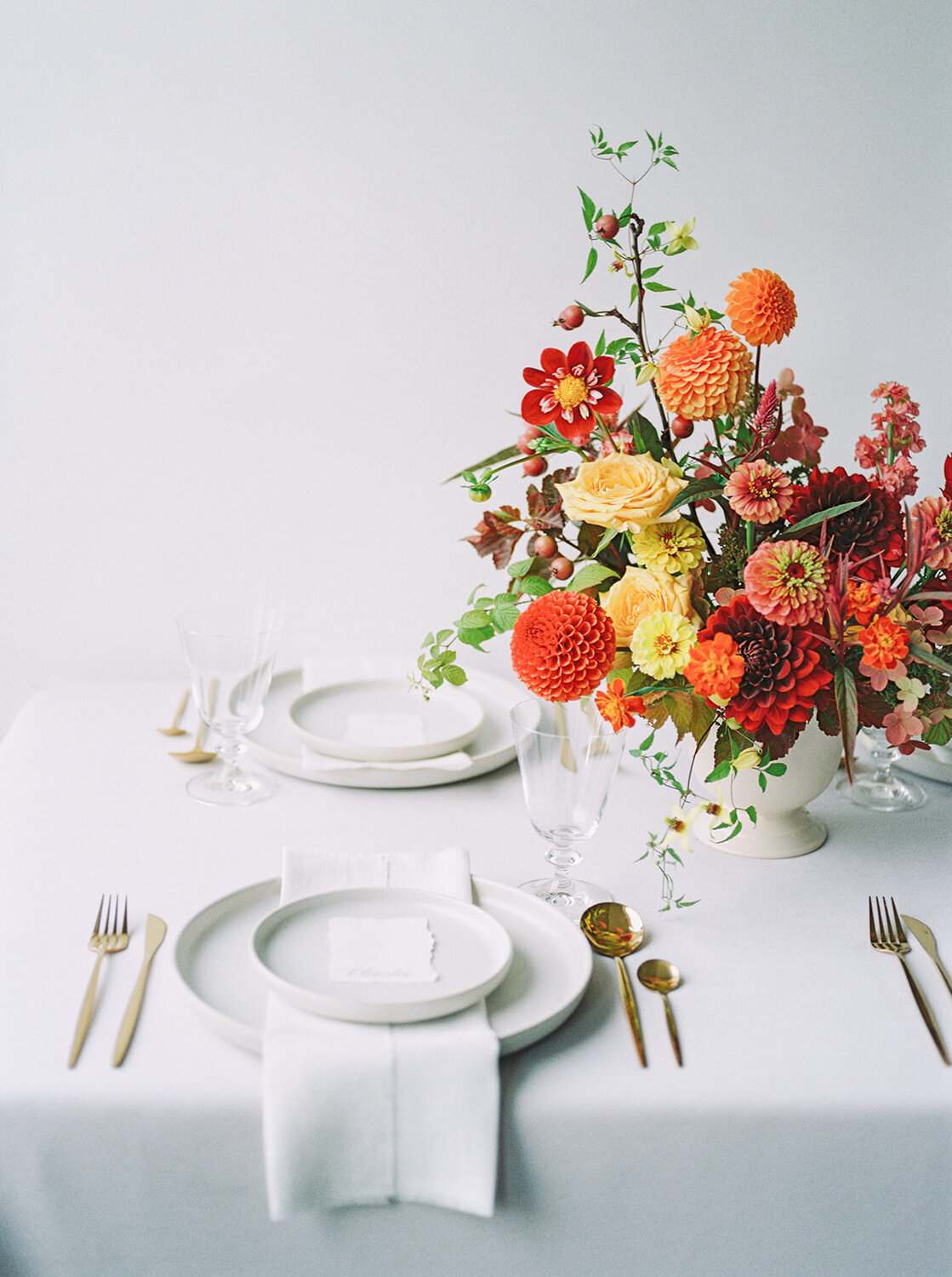 fall-colors-wedding-flower-garden-centerpiece