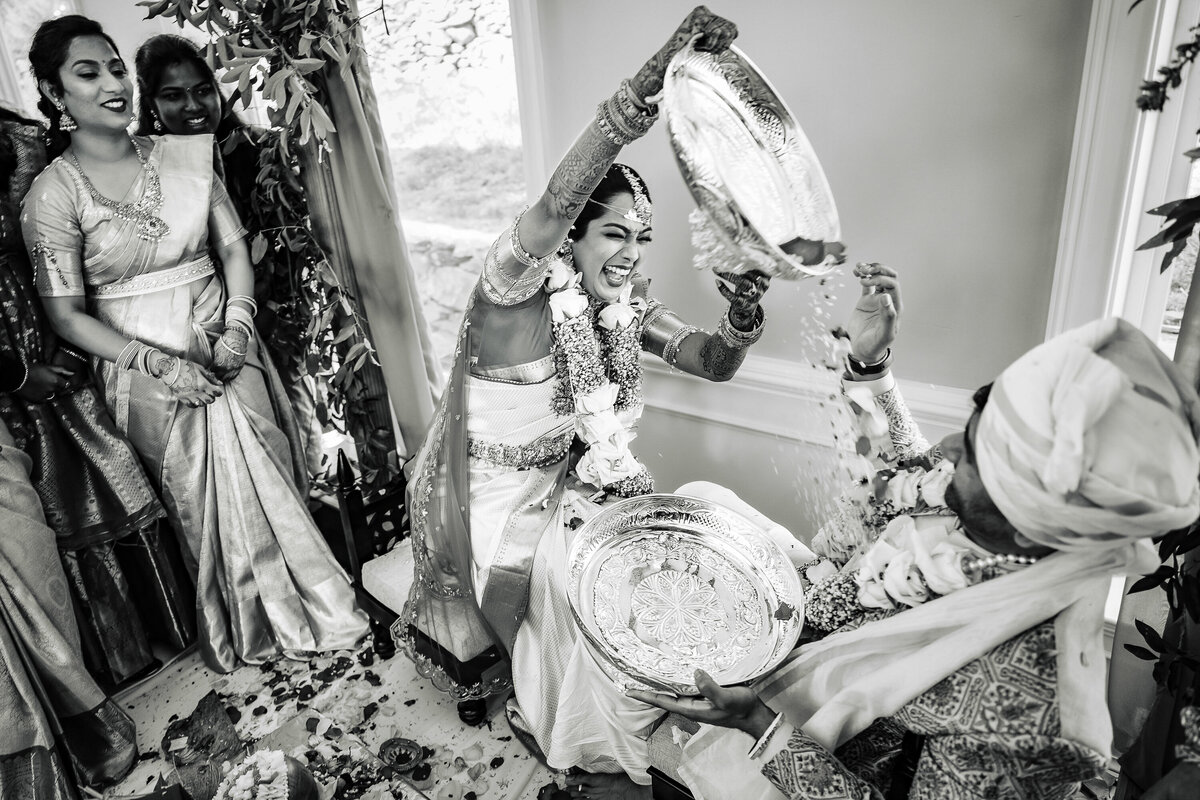 Ishan Fotografi is an experienced South Indian wedding photography studio in NJ/NYC.
