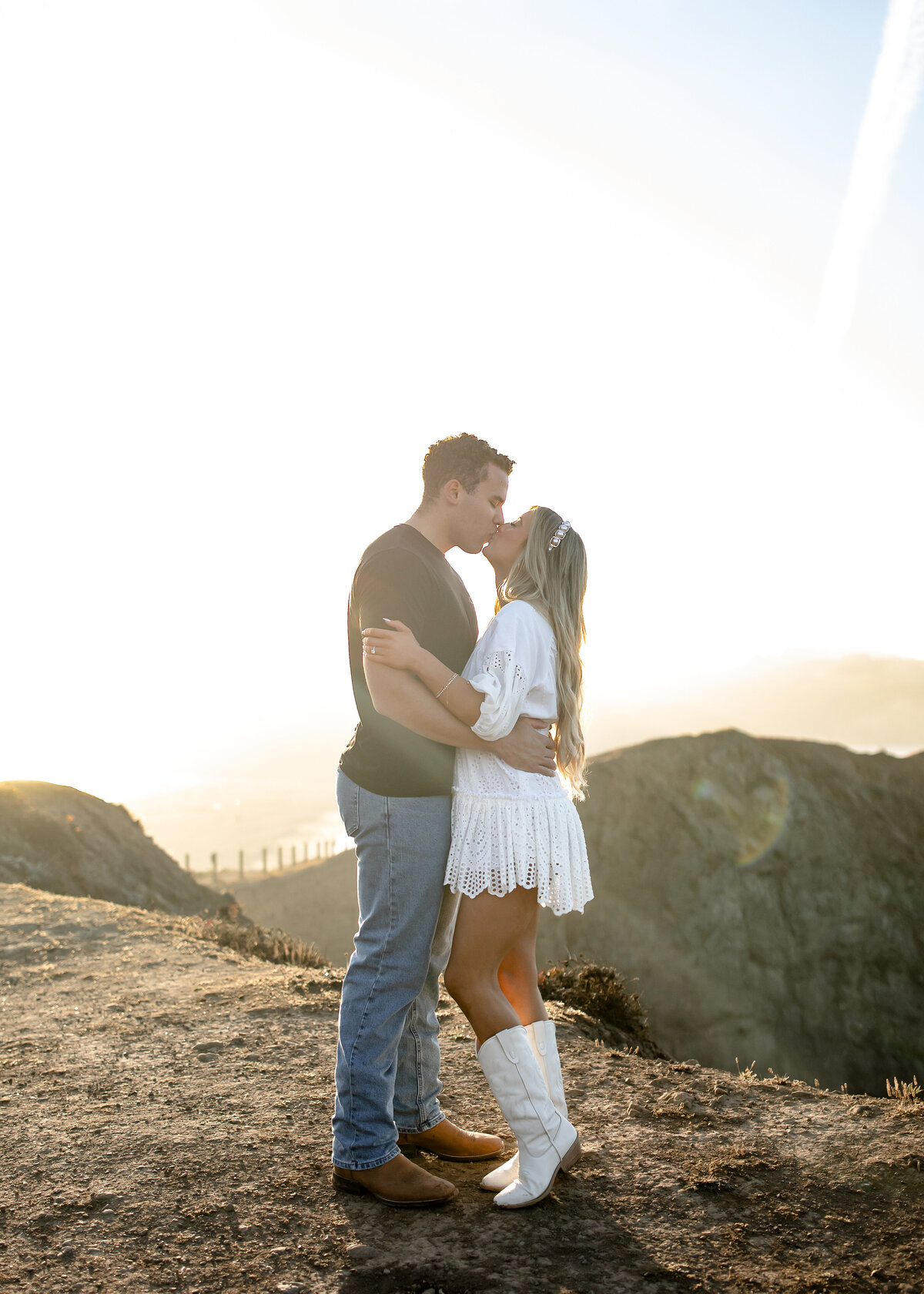 10292022_Julia+JadenEngagements_RodeoBeachCA_AnjaJensenPhotography-136