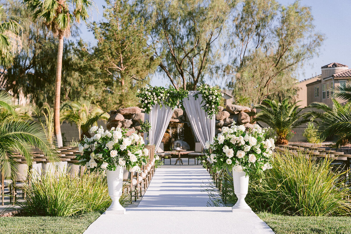 Soft and Romantic Wedding at Lotus House in Las Vegas - 30