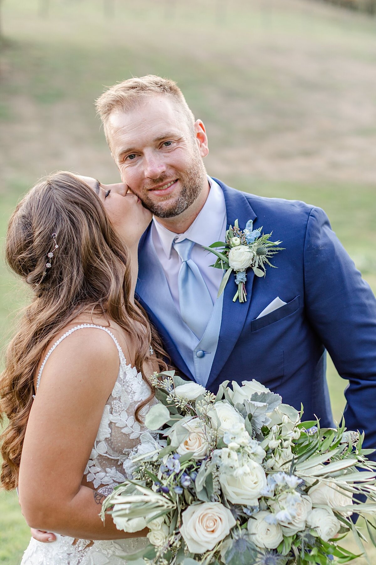 Shady-Elms-Farm-Pittsburgh-blue-green-wedding (51)