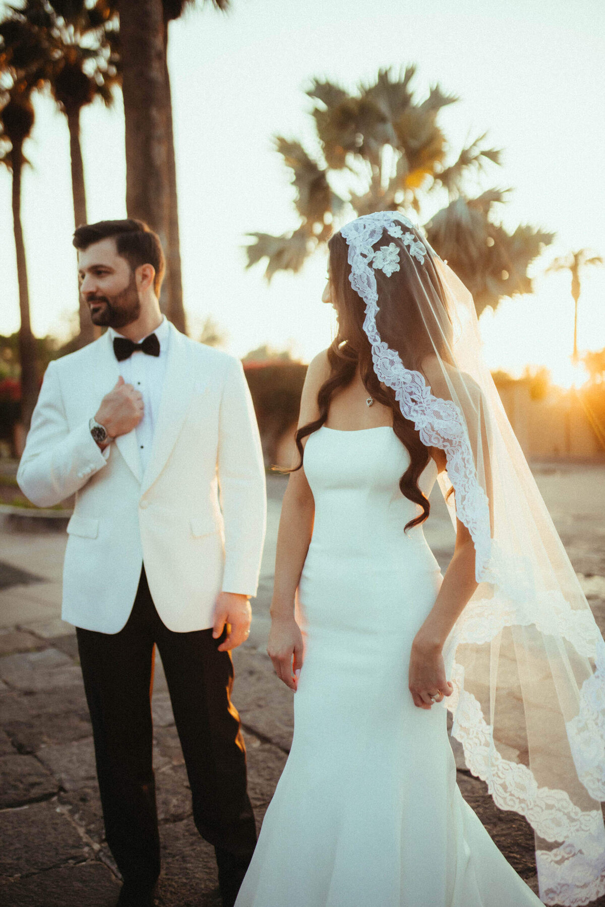 Modern Phoenix, Arizona wedding celebration planned by BTO Events