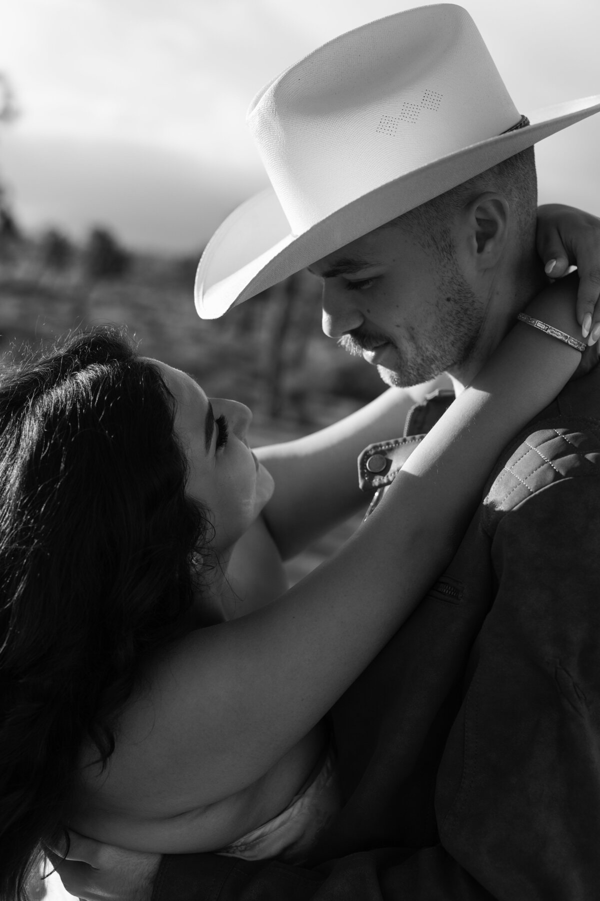 brefloresphotography-joshuatreeengagement-56