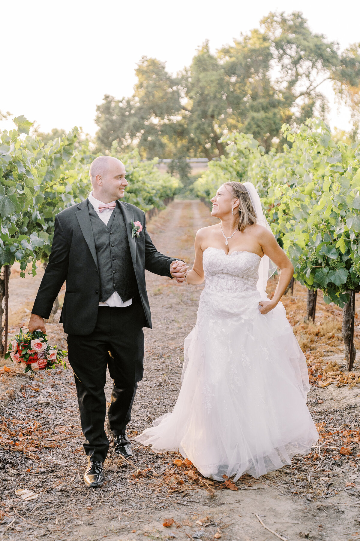 scribner-bend-vineyards-sacramento-wedding-049