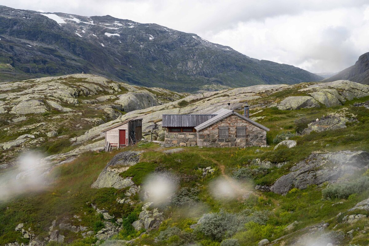 a cabin in the hardangervidda national park wilderness in norway