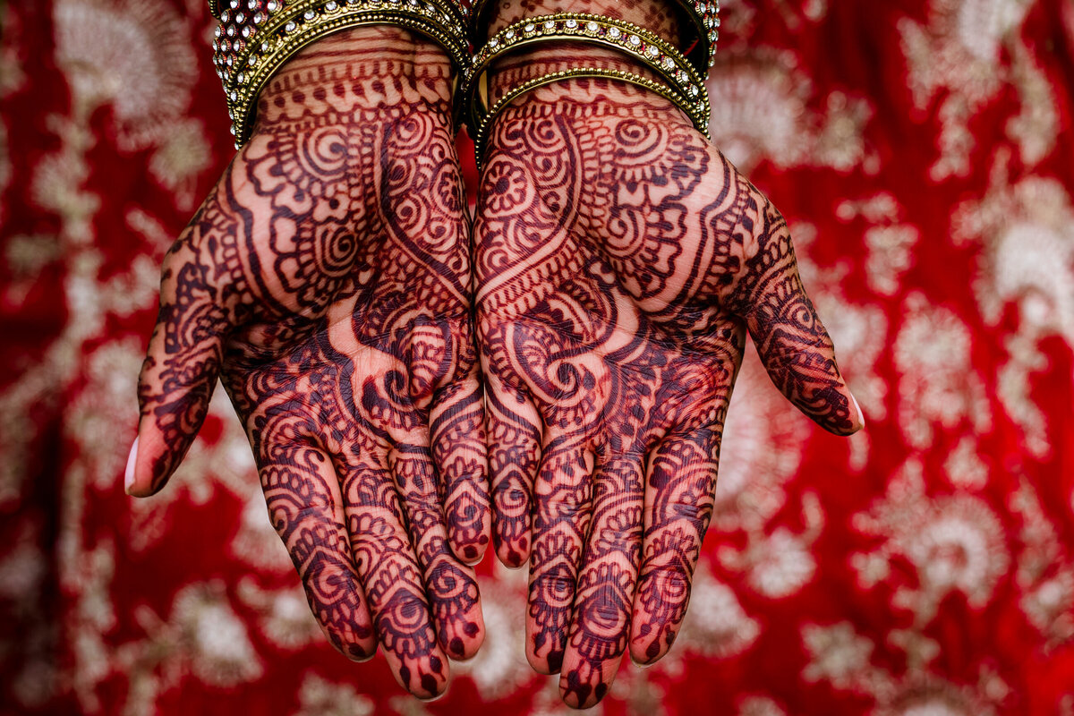 Hindu Wedding in the White Mountains showing the Henna tattoos on the bride