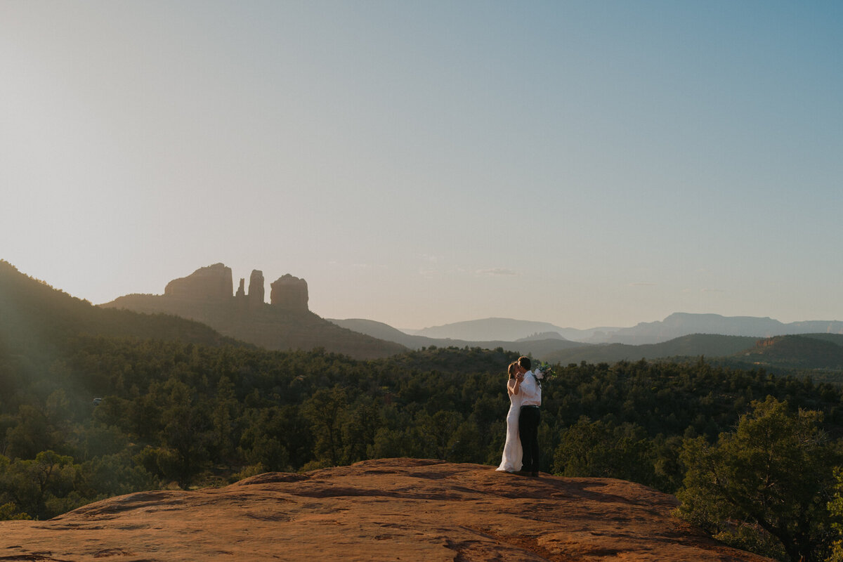 Sarah Folkers Photo Sedona elopement-5