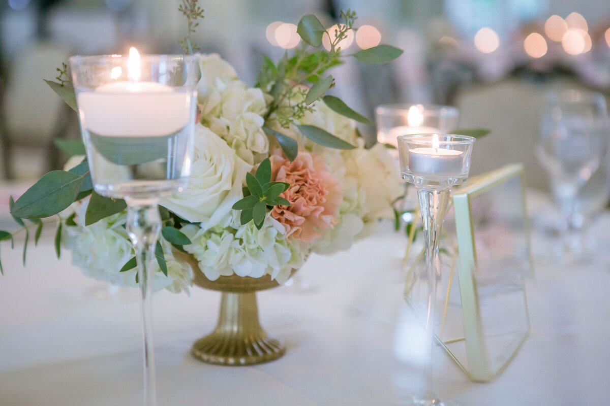 Romantic Wedding Flowers at Sea Pines, Hilton Head Island, SC | Wedding and Event Florist | Lisa Staff Photography | Coastal Floral & Events