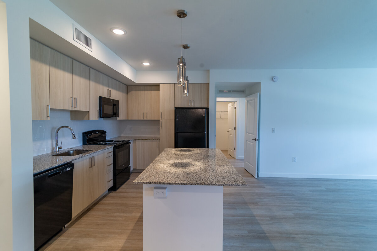 062524BERKELYPALMBEACH-77