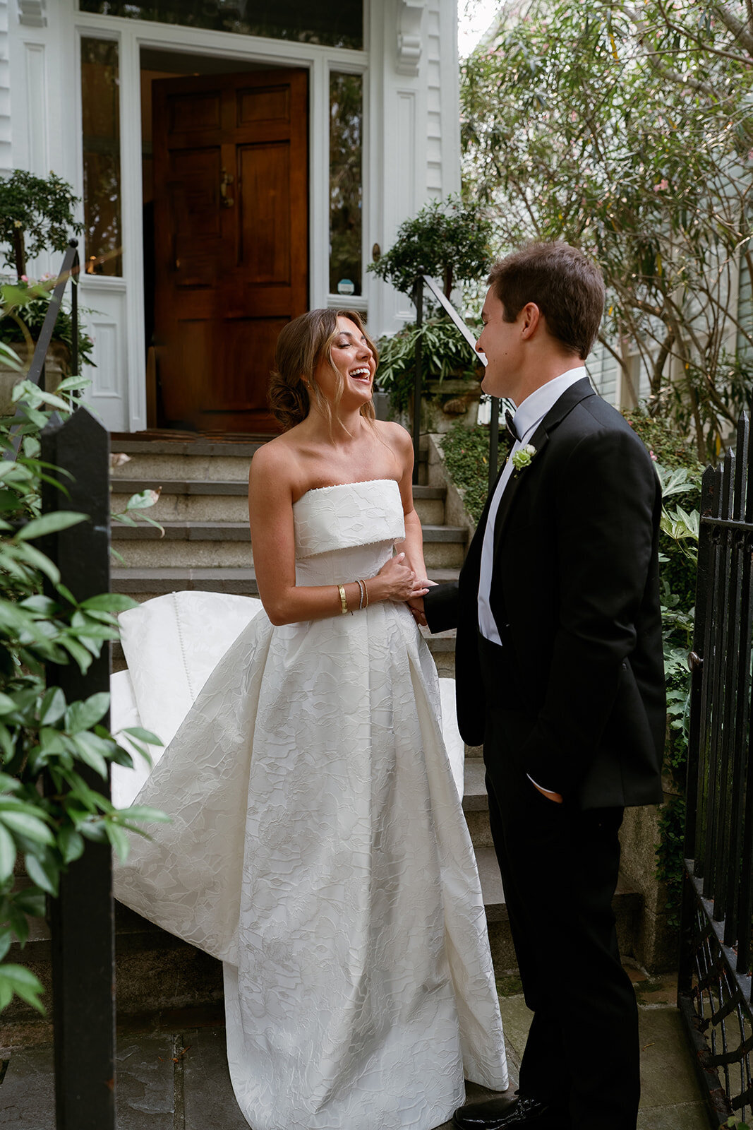 Classic Charleston Wedding with green & white at Hibernian Hall by Sarah Bradshaw 0159