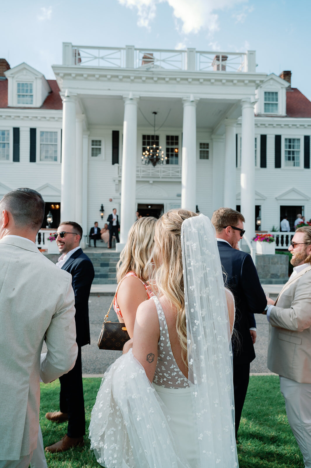 MorganandJoeSneakPeaksWedding-116