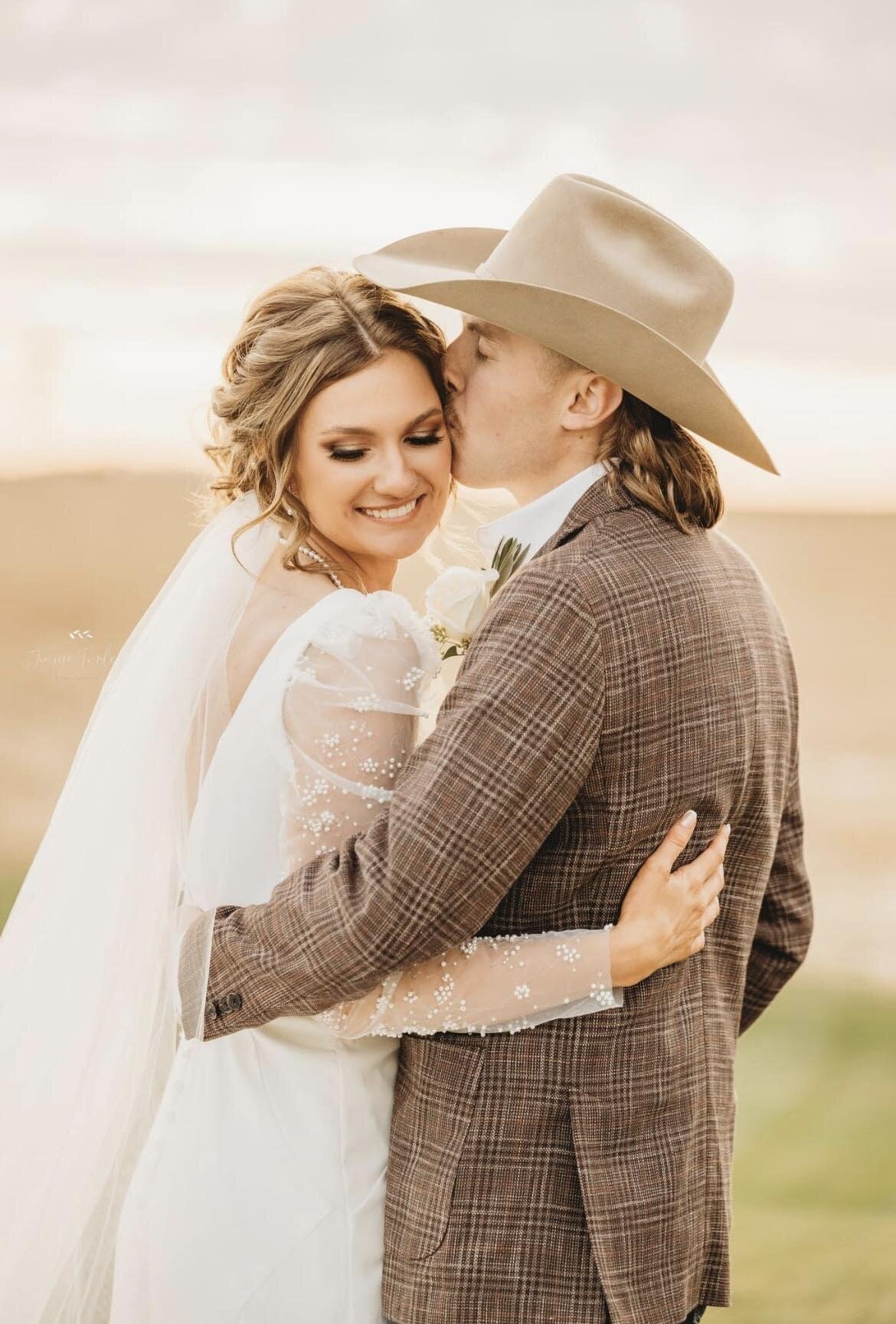 Hayley Palmer Ohio Bridal Makeup Artist10