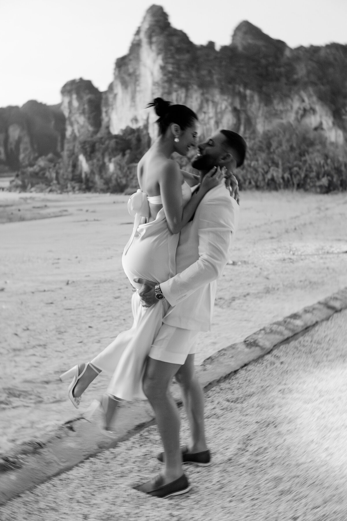 rayavadee-thailand-welcome-party-wedding-beach-destination-368