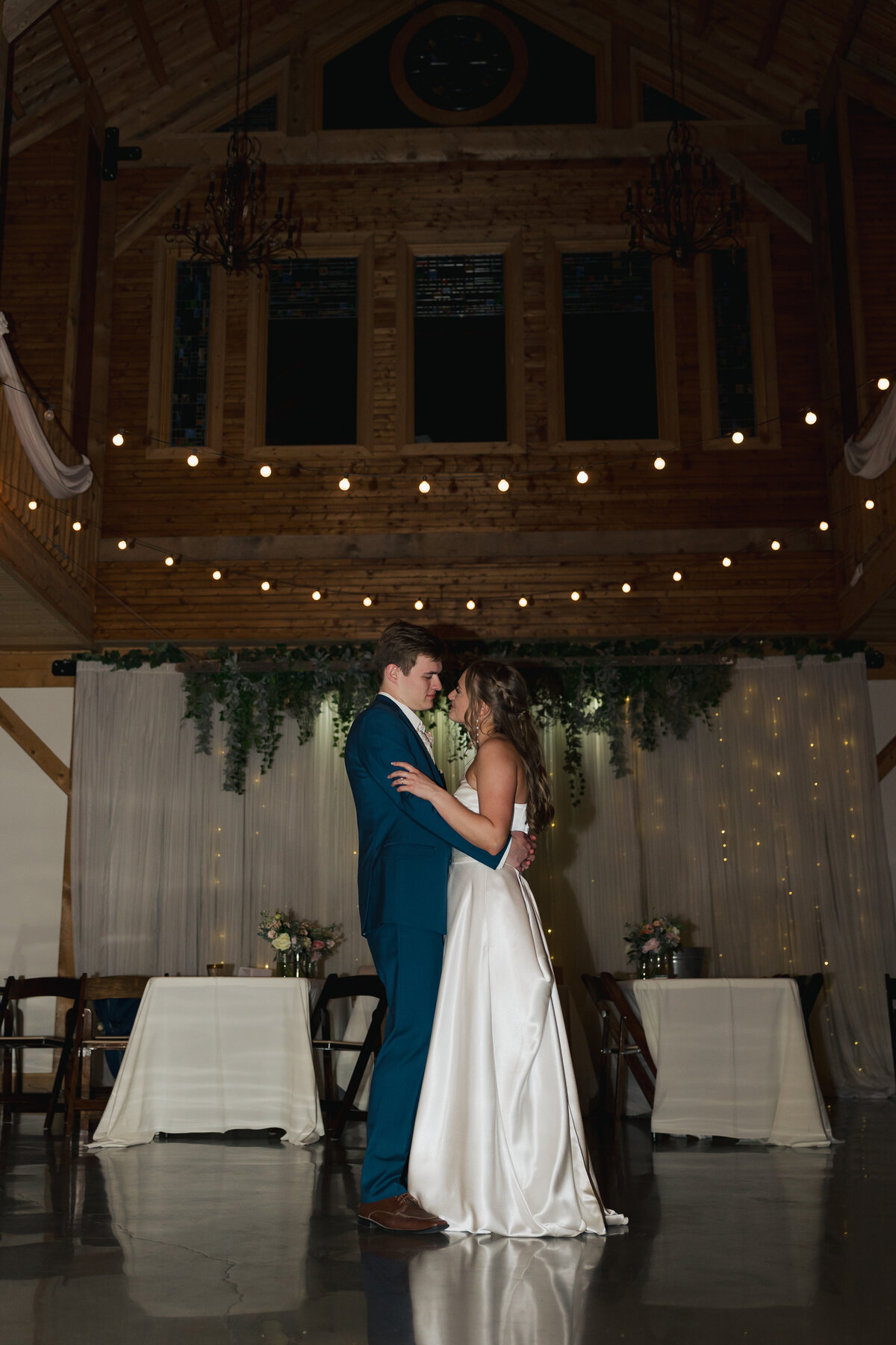 Sydney and Brant's Rustic Midwest Wedding Photography-853
