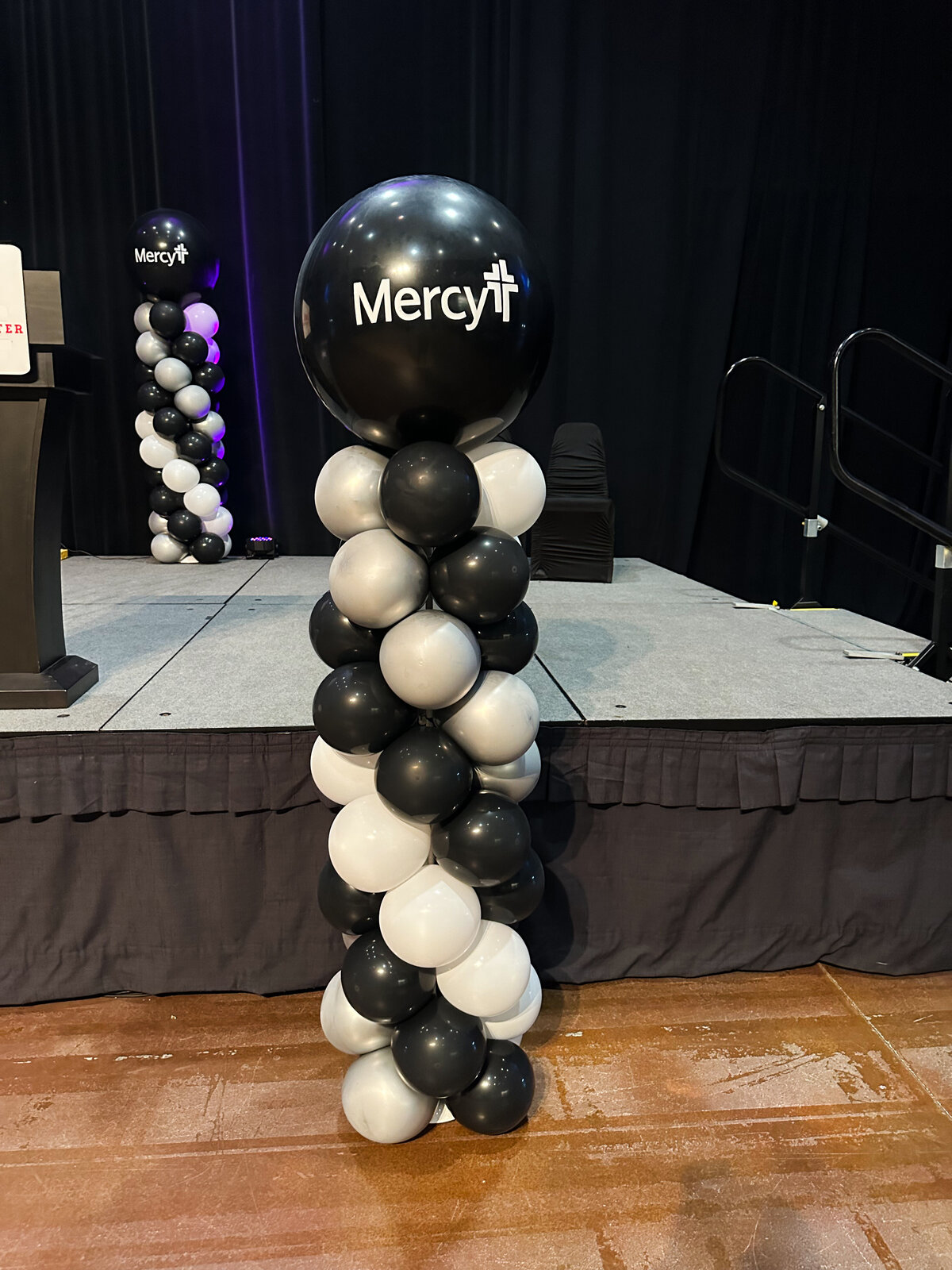 corporate event balloons