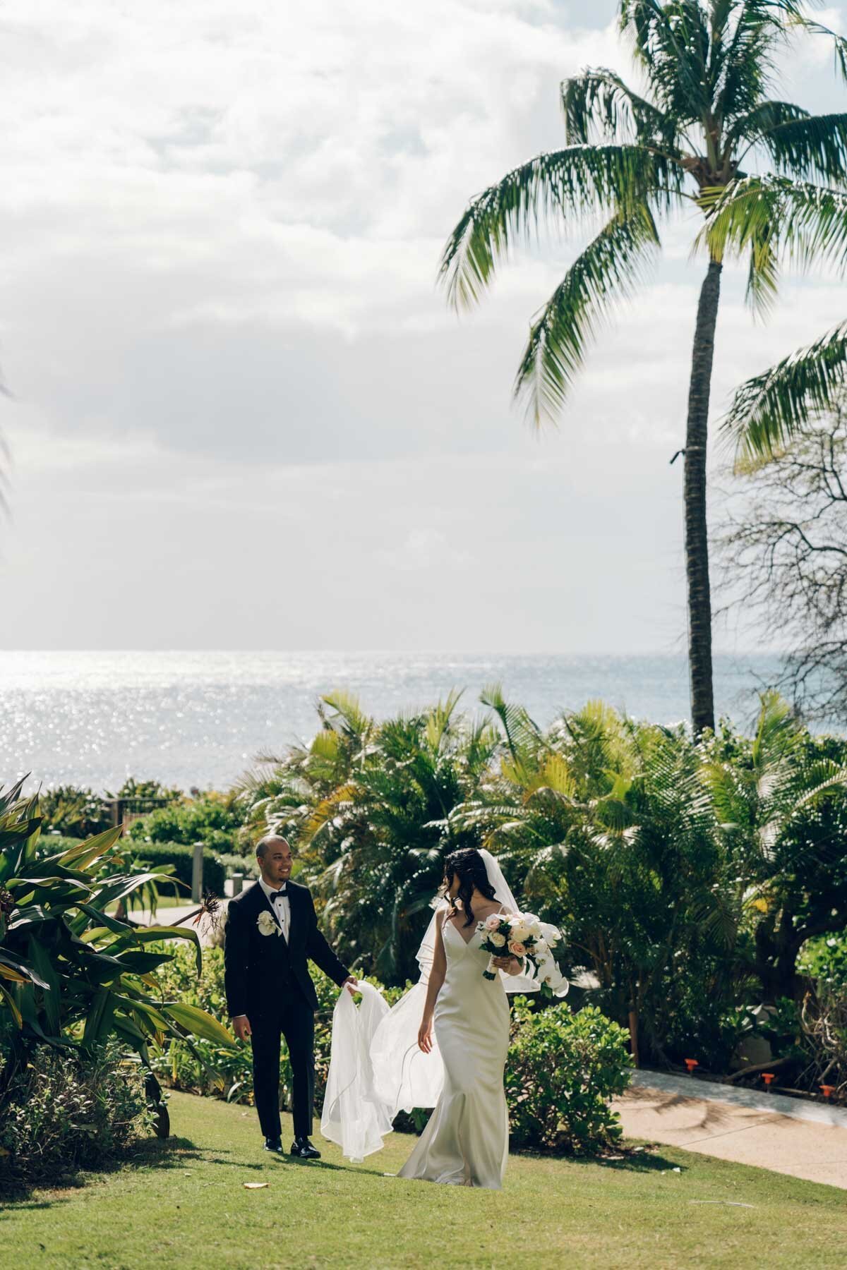 four-seasons-hawaii-wedding-masha-sakhno-photo-2