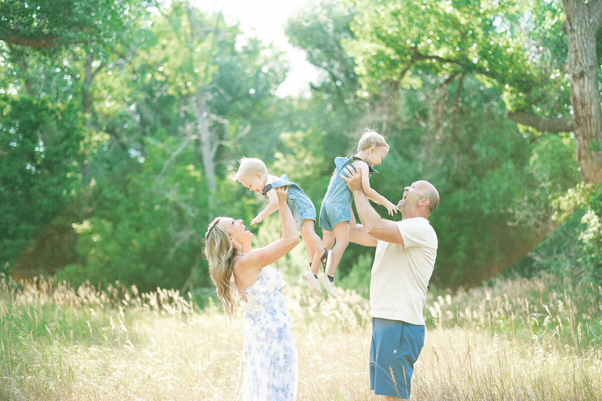 family-portrait-studio