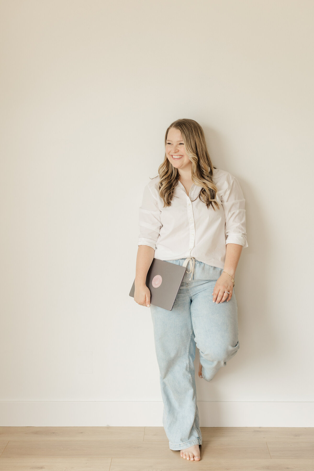 Lactation-with-Lauren-branding-Allison-Maxwell-Photography-May-2025-194