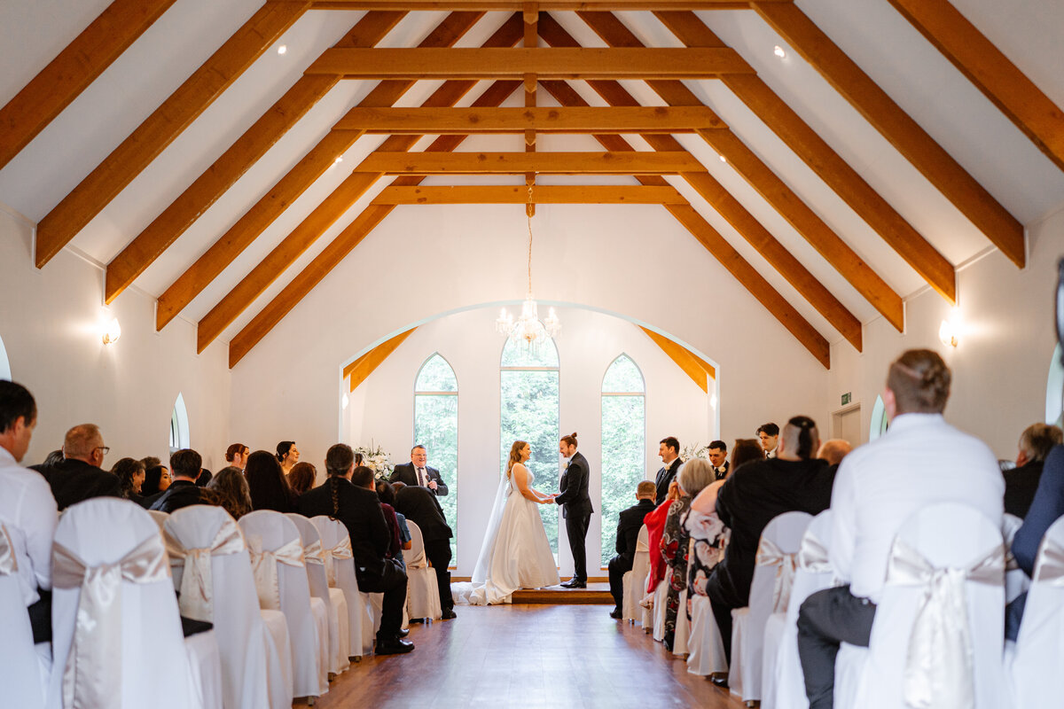 Cedar Creek Estate Wedding - M&C Sneak Peeks-15
