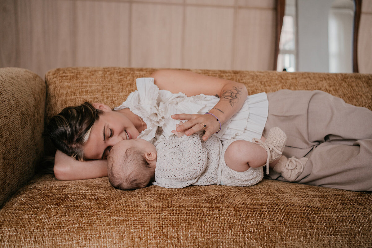 newborn-fotografie-leukfotografie-studio-the-loft-atelier-oost-25