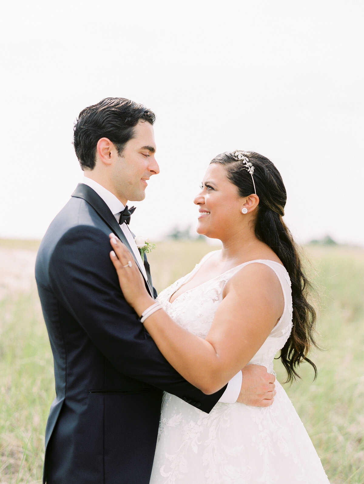 wychmere-beach-club-Elizabeth-and-Greg-Emily-Wren-Photography-042