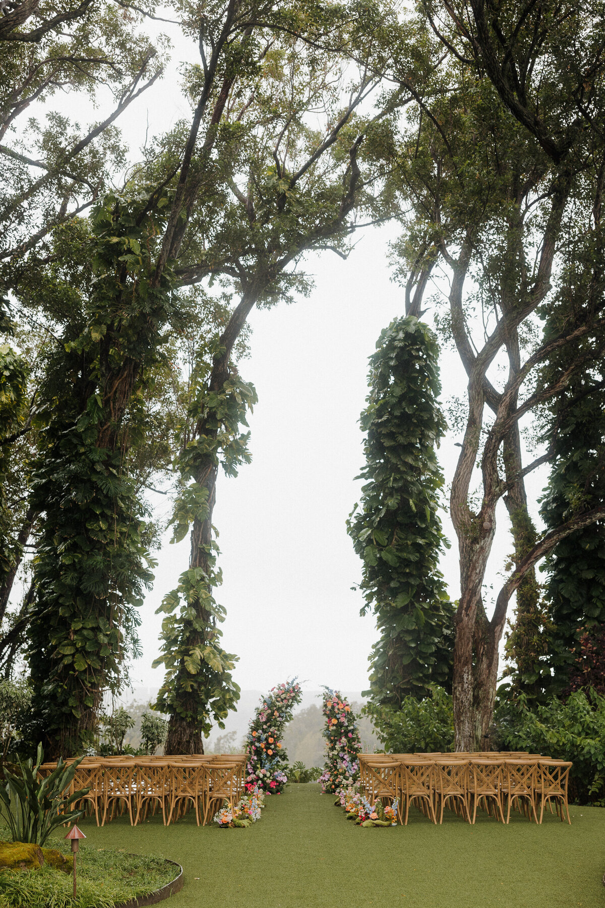 sunset-ranch-hawaii-wedding-theel-productions-0326