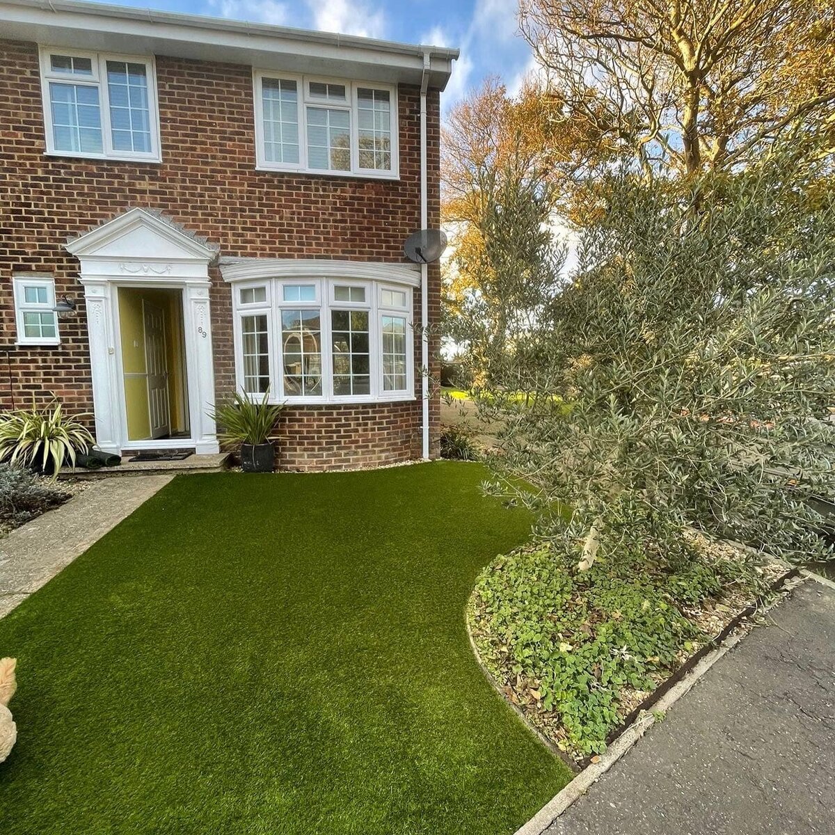 Natural looking artificial grass