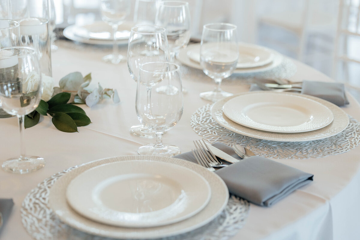 Jake_Lauren_Details-194